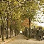Eden Bed & Breakfast Paris