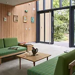 Bed & Breakfast Eden Paris