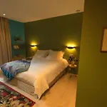 Eden Bed & Breakfast Paris