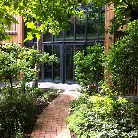 Bed & Breakfast Eden 4*