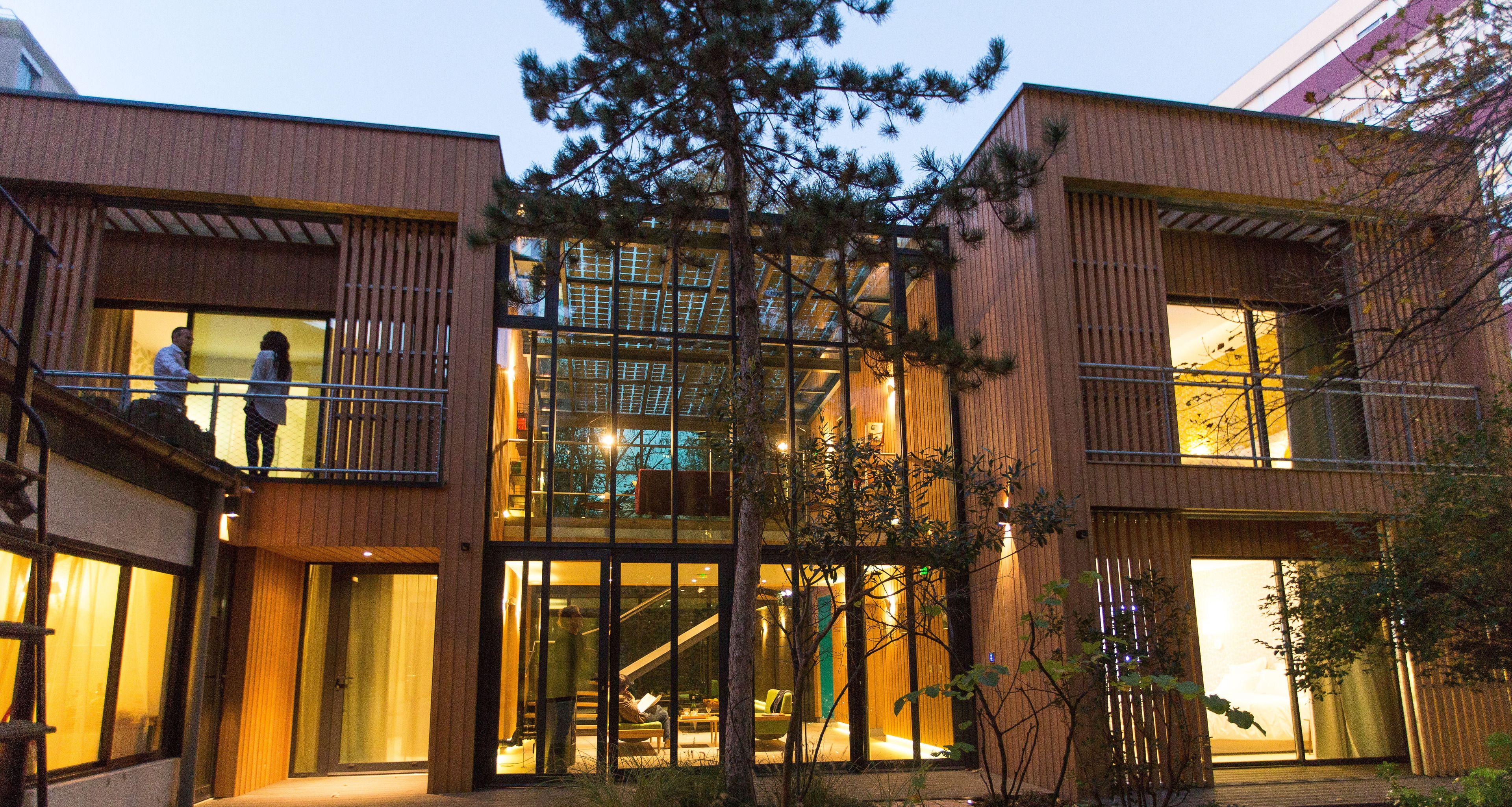 Eden 4*