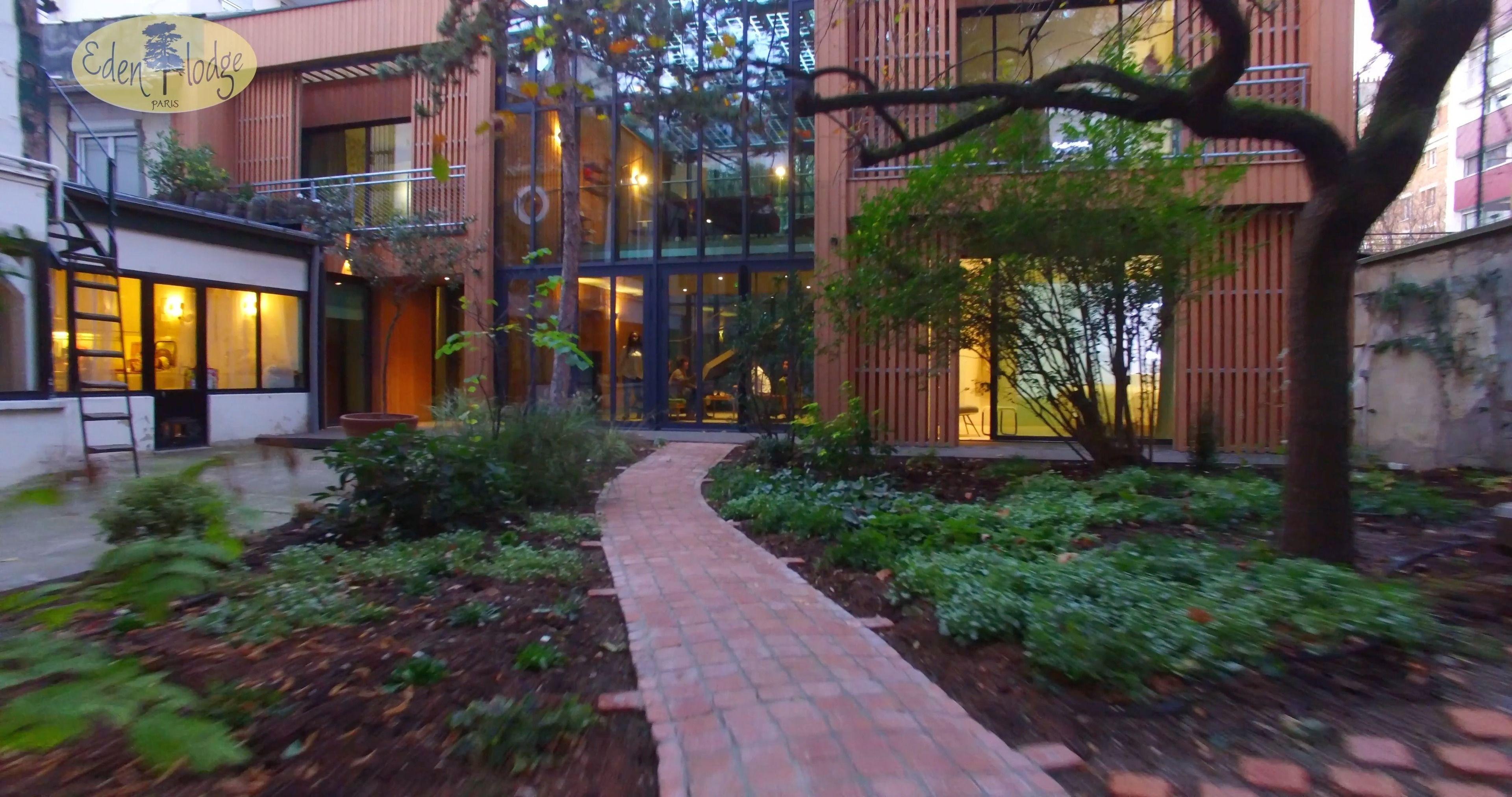 Eden Bed & Breakfast 4*