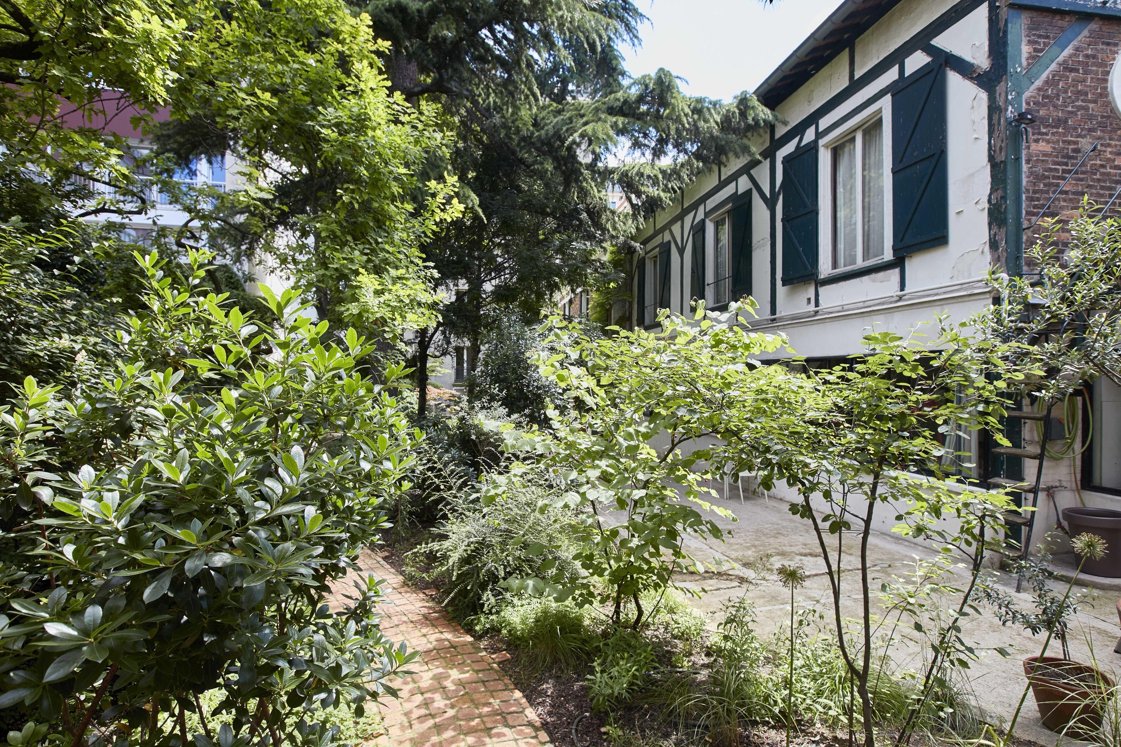 Bed & Breakfast Eden 4*